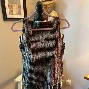 White House Black Market Top